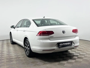 Седан Volkswagen Passat 2019 года, 1820100 рублей, Казань