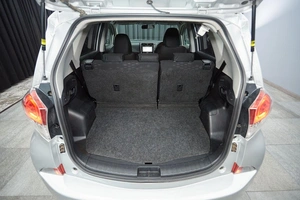 Хетчбэк Toyota Ractis 2014 года, 999000 рублей, Красноярск