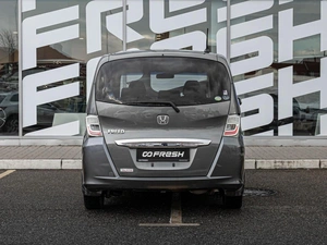 Минивэн Honda Freed 2012 года, 1200000 рублей, Краснодар