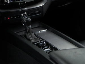 Внедорожник Volvo XC60 2018 года, 3423444 рублей, Москва