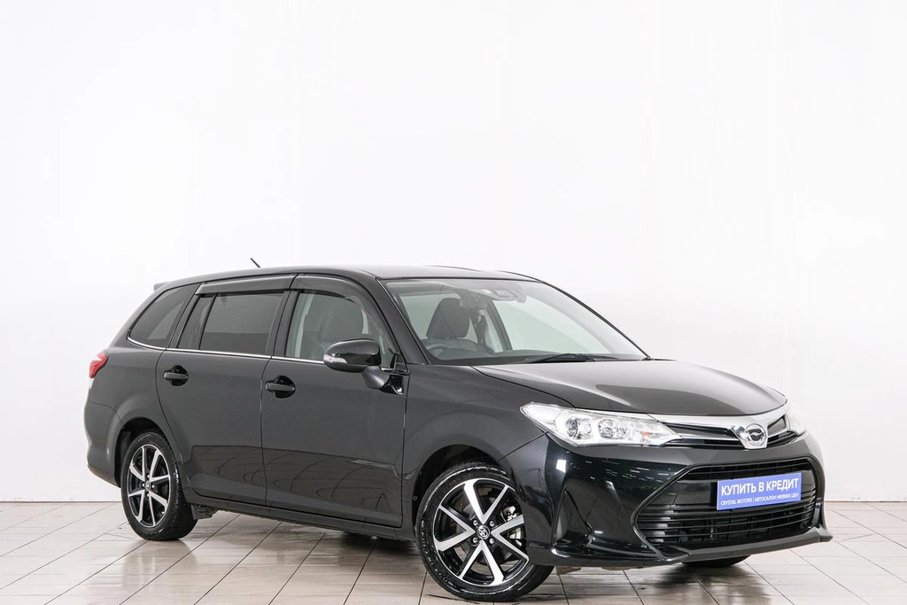 Универсал Toyota Corolla Fielder 2018 года, 1429000 рублей, Красноярск