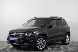 Внедорожник Volkswagen Tiguan 2016 года, 1699000 рублей, Кемерово