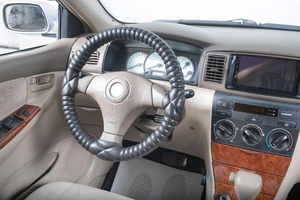 Седан Toyota Corolla 2003 года, 499000 рублей, Томск