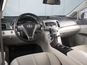 Внедорожник Toyota Venza 2009 года, 1550000 рублей, Омск