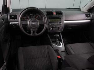Седан Volkswagen Jetta 2010 года, 899000 рублей, Воронеж