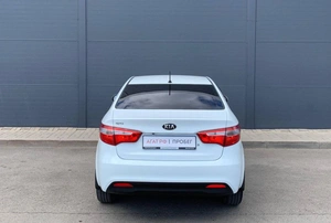 Седан Kia Rio 2014 года, 615000 рублей, Солонцы