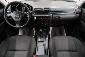 Седан Mazda 3 2007 года, 569000 рублей, Омск