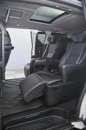 Минивэн Toyota Alphard 2019 года, 4445000 рублей, Красноярск