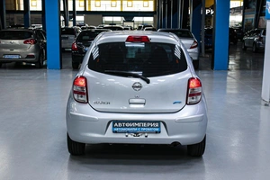 Хетчбэк Nissan March 2011 года, 653000 рублей, Солонцы