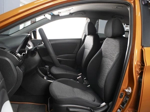 Хетчбэк Hyundai Solaris 2015 года, 990099 рублей, Омск