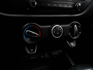 Хетчбэк Kia Rio X-Line 2019 года, 1525000 рублей, Волгоград