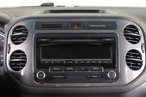 Внедорожник Volkswagen Tiguan 2013 года, 1189000 рублей, Пермь