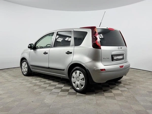 Хетчбэк Nissan Note 2011 года, 530000 рублей, Казань