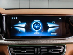 Седан Hongqi H9 2023 года, 3940000 рублей, Тюмень