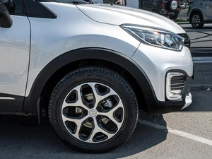 Внедорожник Renault Kaptur 2017 года, 1590000 рублей, Волгоград