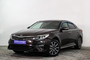 Седан Kia Optima 2018 года, 2379000 рублей, Сургут