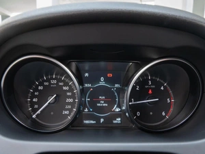 Внедорожник Land Rover Discovery Sport 2019 года, 2399000 рублей, Волгоград