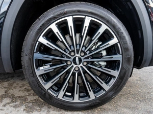 Внедорожник Geely Monjaro 2025 года, 4349000 рублей, Саратов