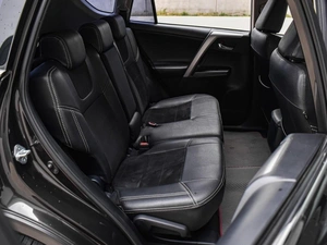 Внедорожник Toyota RAV4 2016 года, 2190000 рублей, Краснодар