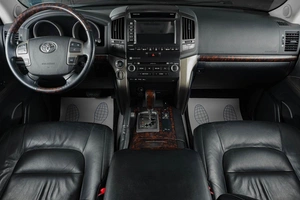 Внедорожник Toyota Land Cruiser 2011 года, 3819000 рублей, Тюмень
