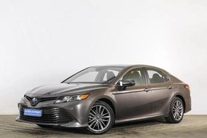 Седан Toyota Camry 2019 года, 3199000 рублей, Тюмень