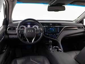 Седан Toyota Camry 2018 года, 2937444 рублей, Москва