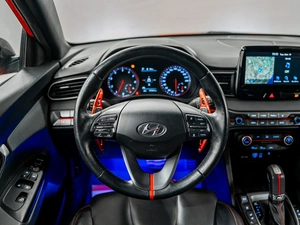 Хетчбэк Hyundai Veloster 2019 года, 2750000 рублей, Красноярск