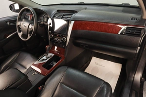 Седан Toyota Camry 2013 года, 1899000 рублей, Челябинск