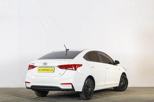 Седан Hyundai Solaris 2017 года, 1169000 рублей, Тюмень