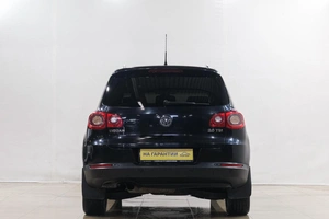 Внедорожник Volkswagen Tiguan 2009 года, 1119000 рублей, Новокузнецк