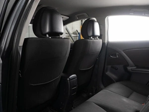 Седан Toyota Avensis 2009 года, 890000 рублей, Тюмень