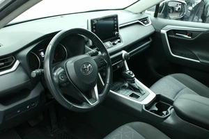 Внедорожник Toyota RAV4 2020 года, 3745000 рублей, Красноярск