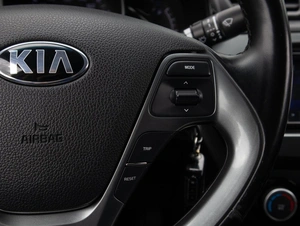 Седан Kia Rio 2016 года, 999000 рублей, Большой Сочи