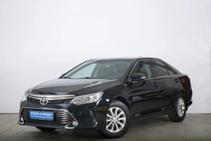 Седан Toyota Camry 2018 года, 1899000 рублей, Томск
