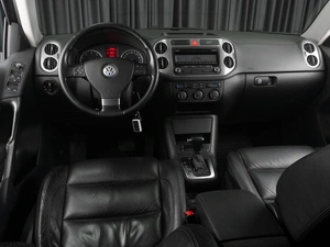 Внедорожник Volkswagen Tiguan 2009 года, 1199000 рублей, Тюмень