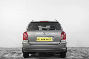 Универсал Toyota Avensis 2006 года, 1049000 рублей, Кемерово