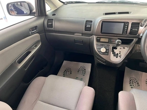 Минивэн Toyota Wish 2007 года, 859000 рублей, Красноярск