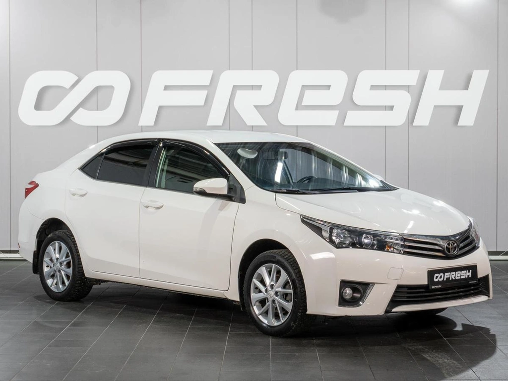 Седан Toyota Corolla 2015 года, 1399000 рублей, Сургут