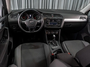 Внедорожник Volkswagen Tiguan 2017 года, 2177070 рублей, Тюмень