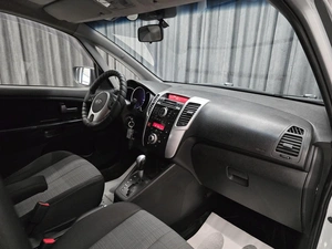 Минивэн Kia Venga 2011 года, 780000 рублей, Красноярск