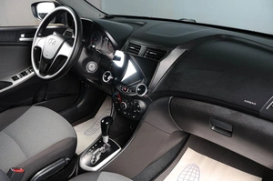Седан Hyundai Solaris 2013 года, 899000 рублей, Тюмень