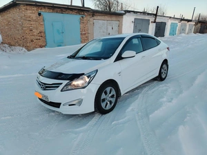 Седан Hyundai Solaris 2014 года, 700000 рублей, Ачинск