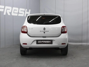 Хетчбэк Renault Sandero 2015 года, 760000 рублей, Омск