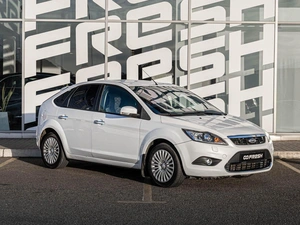 Хетчбэк Ford Focus 2011 года, 800000 рублей, Краснодар