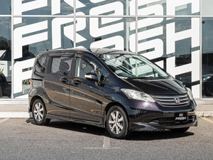 Минивэн Honda Freed 2010 года, 1065000 рублей, Краснодар