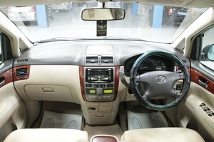 Минивэн Toyota Ipsum 2001 года, 768000 рублей, Солонцы
