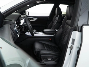 Внедорожник Audi Q8 2020 года, 7898999 рублей, Москва