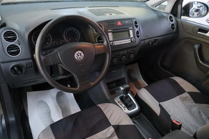 Хетчбэк Volkswagen Golf Plus 2007 года, 699000 рублей, Омск