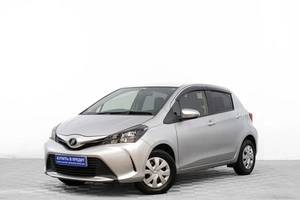 Хетчбэк Toyota Vitz 2015 года, 1019000 рублей, Барнаул