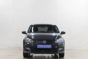 Седан Volkswagen Polo 2016 года, 1099000 рублей, Новокузнецк